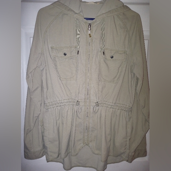 Women's tent size medium jacket - Picture 2 of 8